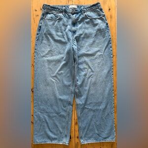 Abercrombie & Fitch Women’s Curve Love Mid Rise Light Blue Jeans US 31 EUC